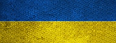 Ukrayna bayrağının arka plan pankartı - Eski rustik hasarlı beton duvar dokusu arka planı, Ukrayna bayrağının renklerine boyanmış