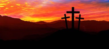 Paskalya arkaplanı panorama dini tebrik kartı çarmıha germe ve Diriliş. Gün batımında Golgotha 'nın üç haçı.