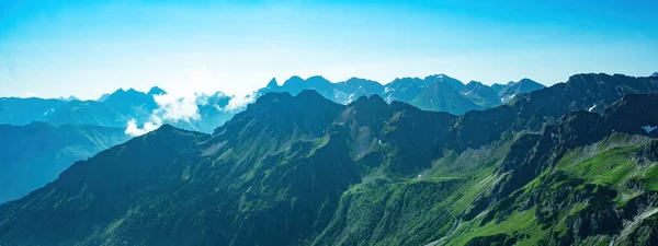 Kleinwalsertal Alpen Bergen Landschap Panorama Achtergrond Bergpanorama Zomer Met Blauwe — Stockfoto