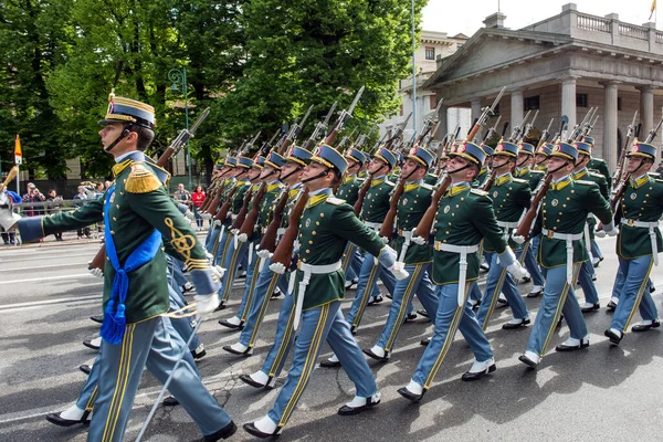 Bergamo Olaszország 2019 Május Pénzügyi Őrakadémia Kadétjainak Felvonulása Eskü Letétele — Stock Fotó