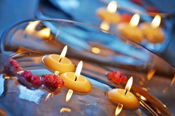 Detail Centerpiece Water Flowers Floating Candles — ストック写真