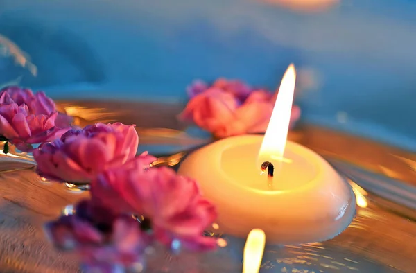 Detail Centerpiece Water Flowers Floating Candles — ストック写真