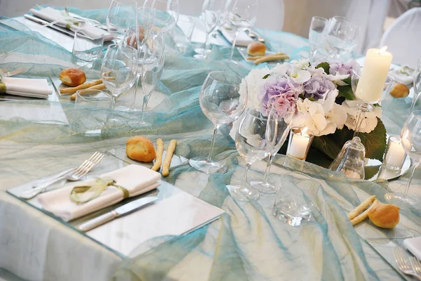 Detail Table Set Sea Water Color Organza Elegant Wedding Banquet — Foto de Stock