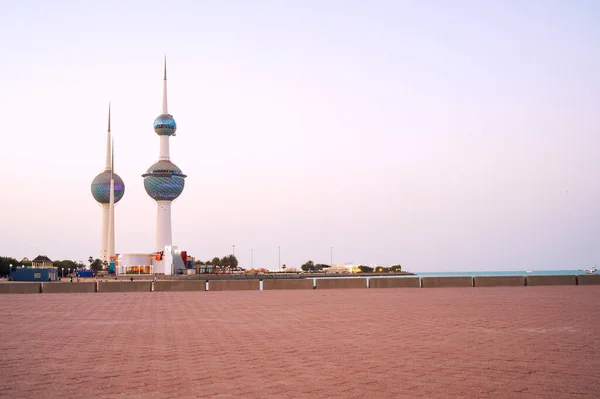 Kuveyt Bilinen Simgesi Olan Kuveyt Ufuk Çizgisini Gün Batımında Görebiliriz — Stok fotoğraf