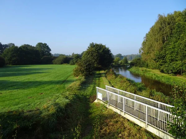 Kleine Nete Herents ベルギーの風景と橋 — ストック写真