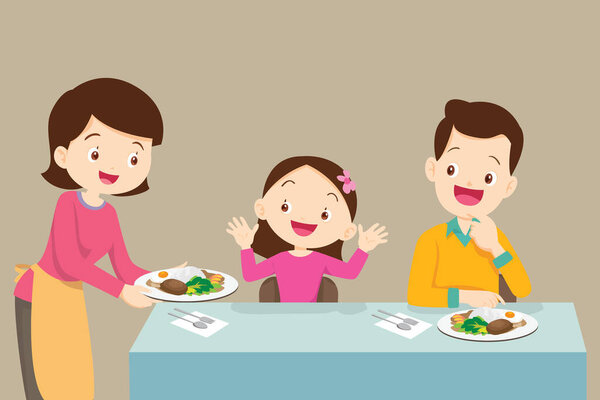 Женщина подает еду родителям, мать подает еду своей семье, семья наслаждается приготовлением пищи.