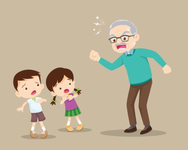 Büyük adam çocuklara kızıyor ve azarlıyor. Oğlanlar ve kız öfkeli yaşlılardan korkuyor.