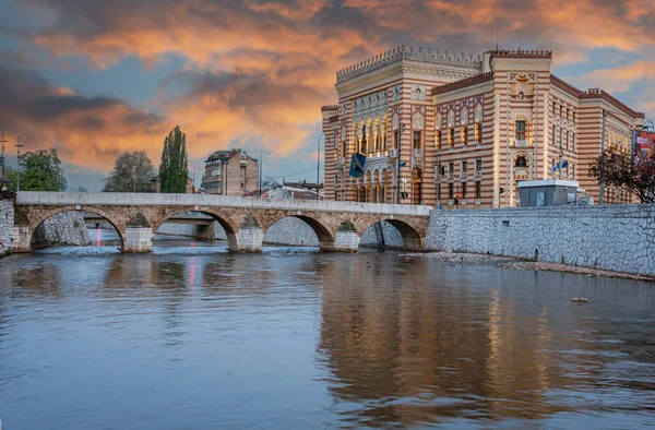 Sarajevo Bosnia May 2022 Library Building City Hall War Latin — Stockfoto