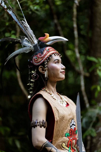 Central Kalamantan Indonesia May 2022 Woman Poses Traditional Indiginous Garb — Zdjęcie stockowe