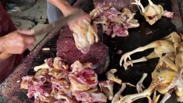 Lemo Toraja Indonesia 07072022 Chickens Market Vendor Being Cut Sale — Stock Video