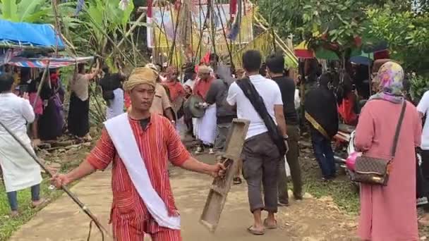 Lemo Toraja Indonesia 07042022 Funeral Musicians Lead Procession — Stock Video