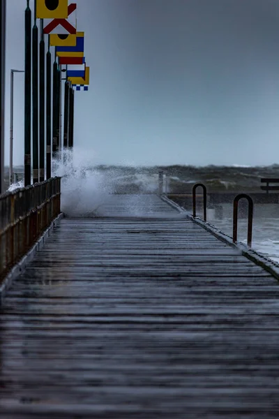 Stormy Seas Frankston Pier Waves Crashing Boards — Stock Photo, Image
