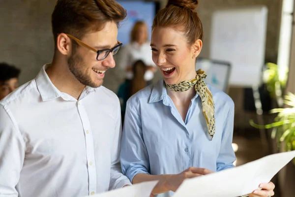 Affärsdesigner Lagarbete Brainstorm Kontor Möte Koncept Grupp Framgångsrika Människor Som — Stockfoto