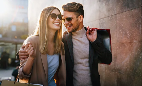 Portrait Happy Young Couple Shopping Bags People Sale Consumerism Lifestyle — Stock Photo, Image