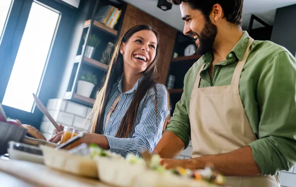 Paar Kocht Essen Liebe Glück Hobby Stil Konzept — Stockfoto