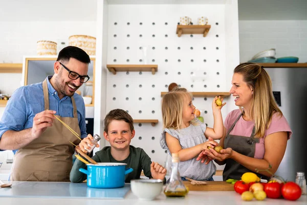 Happy Family Preparing Healthy Food Together Kitchen — Stock Photo, Image