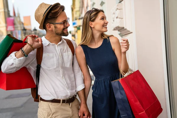 Beautiful Young Couple Enjoying Shopping Having Fun Together Consumerism Love — Stock Photo, Image