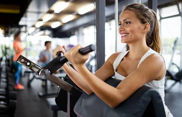 Portrait Jeunes Femmes Forme Heureux Travail Est Gymnase Pour Rester — Photo