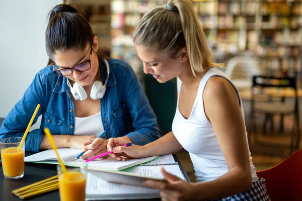 Portrait Happy Young Friends Studying Together Library Education Study Teenager — Stock Photo, Image