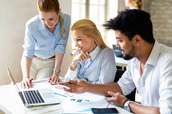 Startup Diversiteit Teamwork Brainstorming Meeting Concept Groep Succesvolle Multi Etnische — Stockfoto