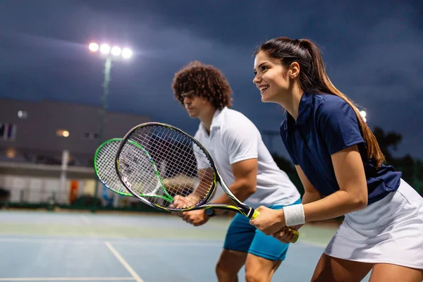 Tenisz Sport Emberek Koncepció Vegyes Fiatal Páros Ütő Teniszlabda Partner — Stock Fotó