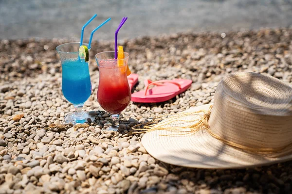 Strand Achtergrond Met Cocktails Aan Zee Vakantie Zomervakantie Vakantie Concept — Stockfoto