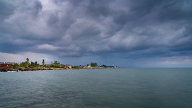 Karadeniz 'de güzel bir gün batımı, Poti, Gürcistan. Peyzaj