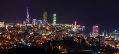 Batumi, Gürcistan - 31 Aralık 2021: Batum 'un Kentsel Görünümü Gece