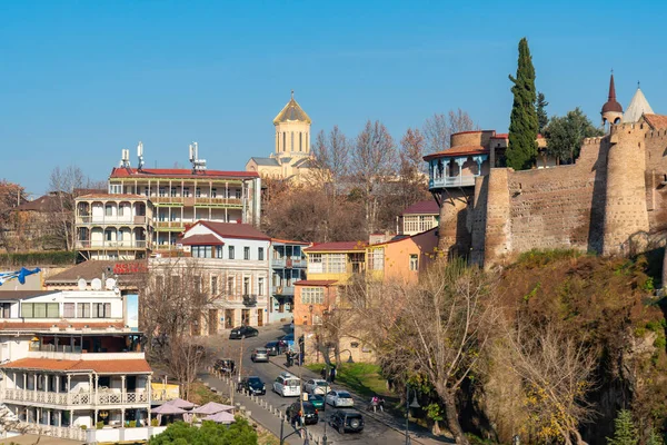 Tbilisi, Geórgia - 12 de novembro de 2021: Praça da Europa e Trinidade Sameba — Fotografia de Stock