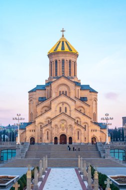 Tiflis 'in Kutsal Üçlü Katedrali - Akşamları Sameba, Georgia