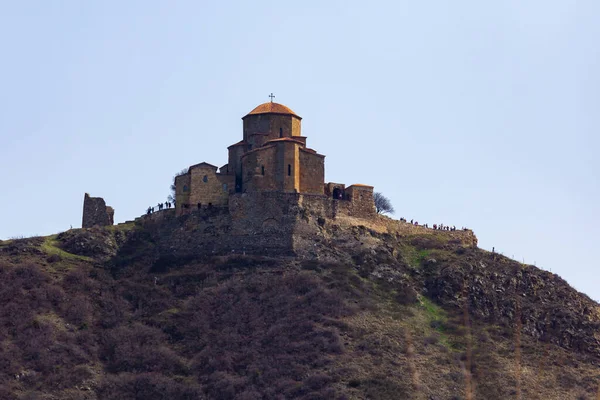 Biara Jvari adalah sebuah biara ortodoks georgia yang terletak dekat Mtskheta — Stok Foto