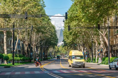 Tiflis, Georgia - 18 Eylül 2021: Chavchavadze Bulvarı, Tiflis. Seyahat