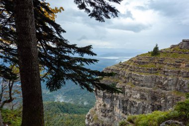 Georgia 'nın Racha bölgesinin güzel manzarası. Georgia 'ya git.