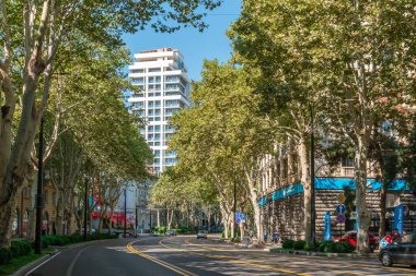 Tiflis, Georgia - 18 Eylül 2021: Chavchavadze Bulvarı, Tiflis. Seyahat