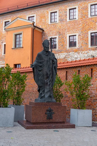Krakow Poland March 2022 Statue Pope John Paul Wawel Castle — Φωτογραφία Αρχείου
