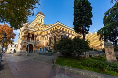 Tiflis, Gürcistan - 14 Kasım 2021: Gürcistan Ulusal Opera ve Bale Tiyatrosu, Tiflis, kültür