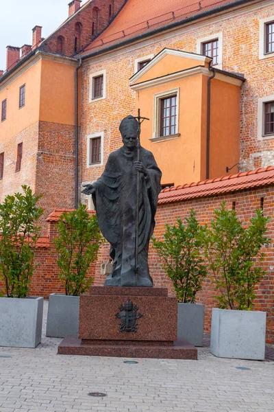 Krakow Poland March 2022 Statue Pope John Paul Wawel Castle — Stock Photo, Image
