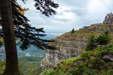 Georgia 'nın Racha bölgesinin güzel manzarası. Georgia 'ya git.