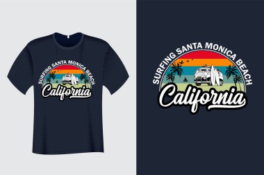 Kaliforniya 'da Santa Monica Plajı' nda sörf. Yaz tişörtü.