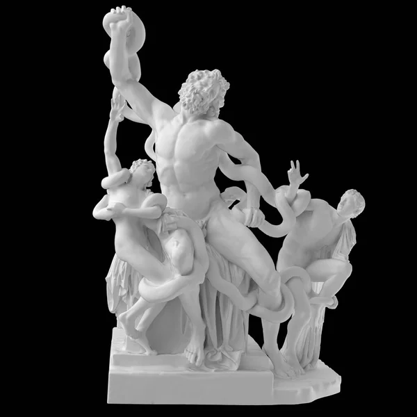 Laocoon ve oğulları siyah bir arka planda izole edilmiş. 3d resim.