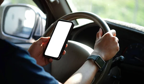 Close Shot Man Using Smartphone Car — Stock Photo, Image