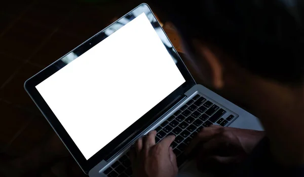 Close View Man Using Laptop Computer Blank Screen — Stock Photo, Image