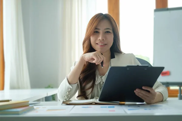 Confident Millennial Female Entrepreneur Sitting Her Personal Office Smiling Camera — Stock Fotó