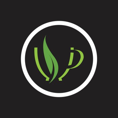 Yaprak yeşil organik çay fincanı logosu ve sembol tasarımı yapıyor.
