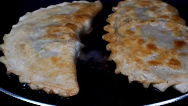 Pasties Filling Meat Cheburek Fried Cooking Oil Hot Frying Pan — 비디오