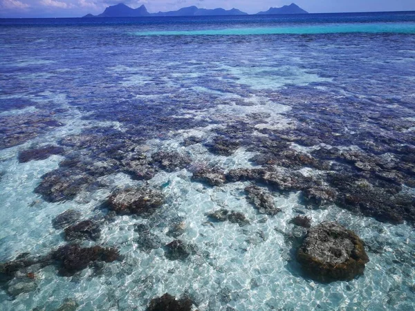Paisaje Chalet Agua Sobre Arrecife Coral Durante Marea Baja Isla — Foto de Stock