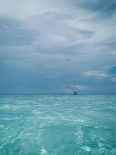 Large Panorama Mer Contre Ciel Sur Île Tropicale Semporna Bornéo — Photo