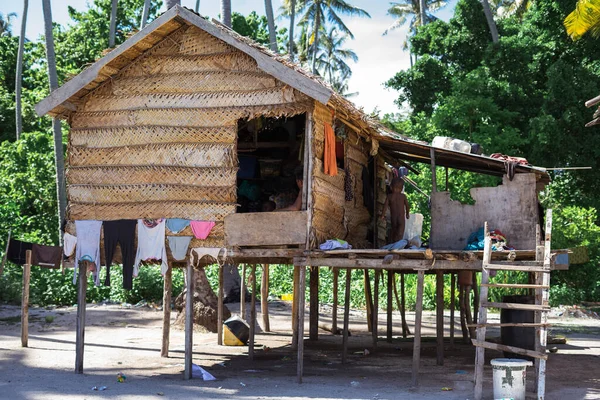 Sibuan, Malezya - 26 Kasım 2019: Sibuan Adası 'ndaki Bajau Laut köyü, Semporna, Sabah