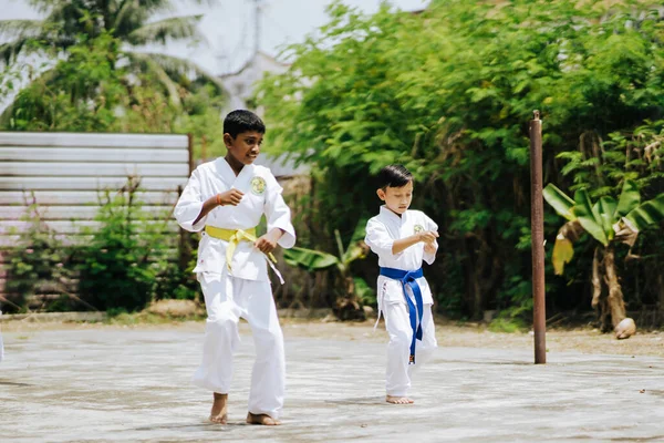 Bangi Malajsie Srpna 2019 Školní Studenti Navštěvující Kurz Karate Pro — Stock fotografie