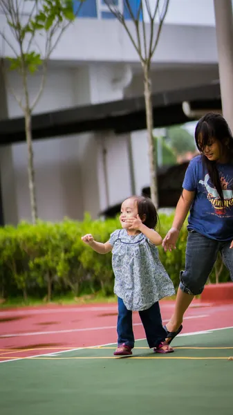Bangi Malaysia Juli 2019 Barn Leker Glatt Basketplanen Samhällets Barn — Stockfoto